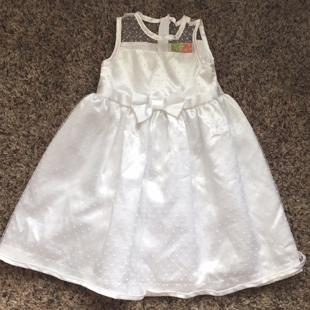 Beautiful dress size 4